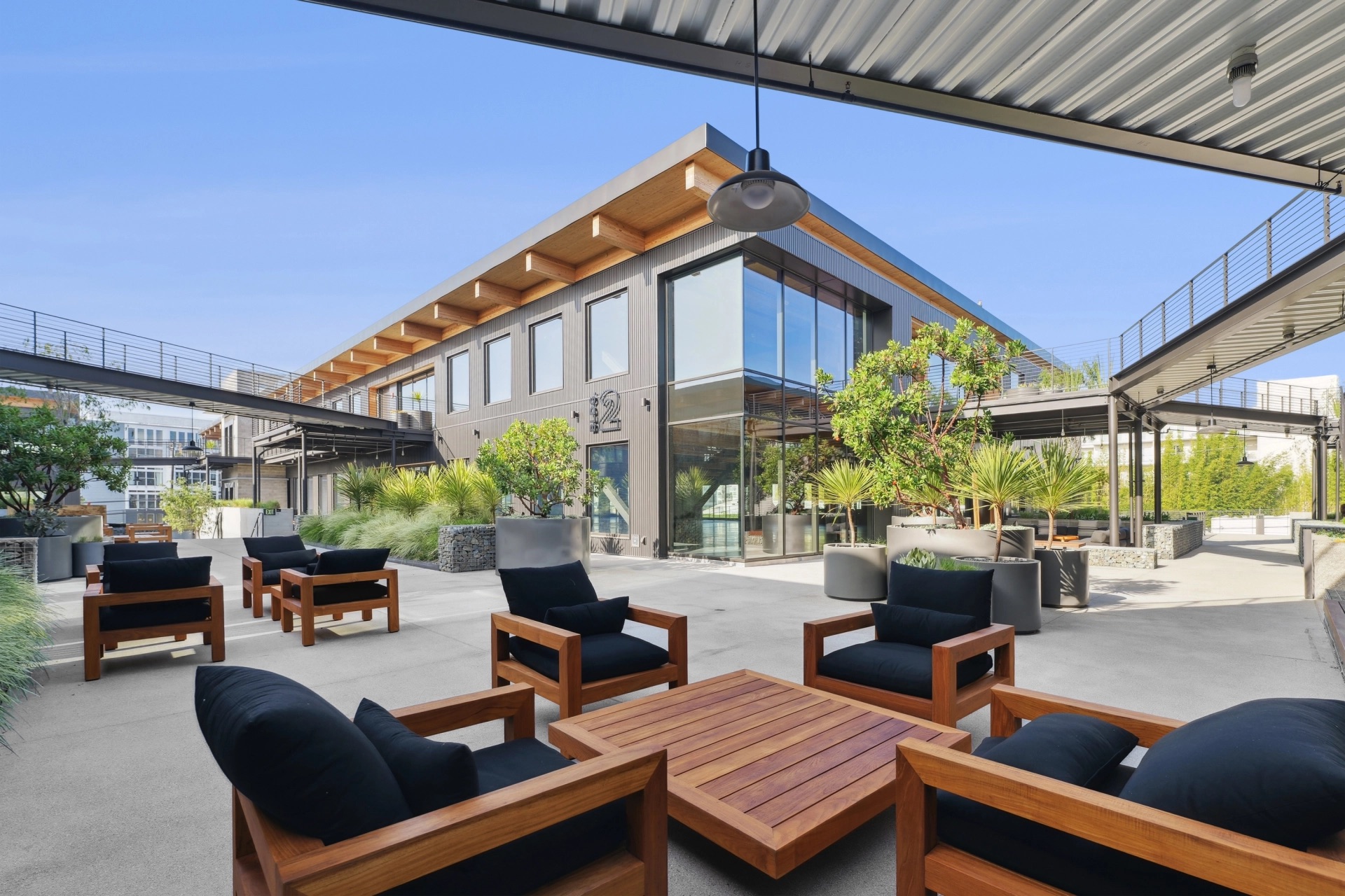Commercial Real Estate — immersive spatial media